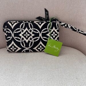 Vera Bradley Front Zip Wristlet in Concerto